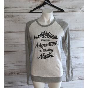 Creative Apparel Alaska Baseball tee sz Medium